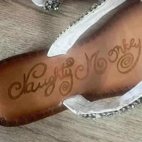 Naughty Monkey Bright Side Flip - Picture 6 of 6